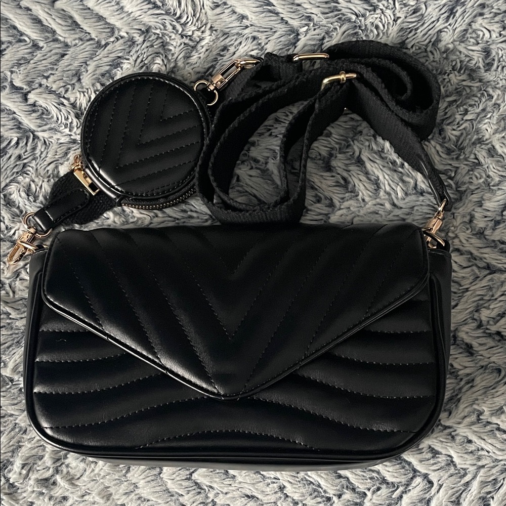 Ant Expedition Black Vegan Quilted Bag with Two Strap Options and Coin Purse